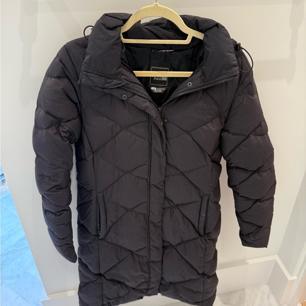 The North Face Women's Black Puffer Coat